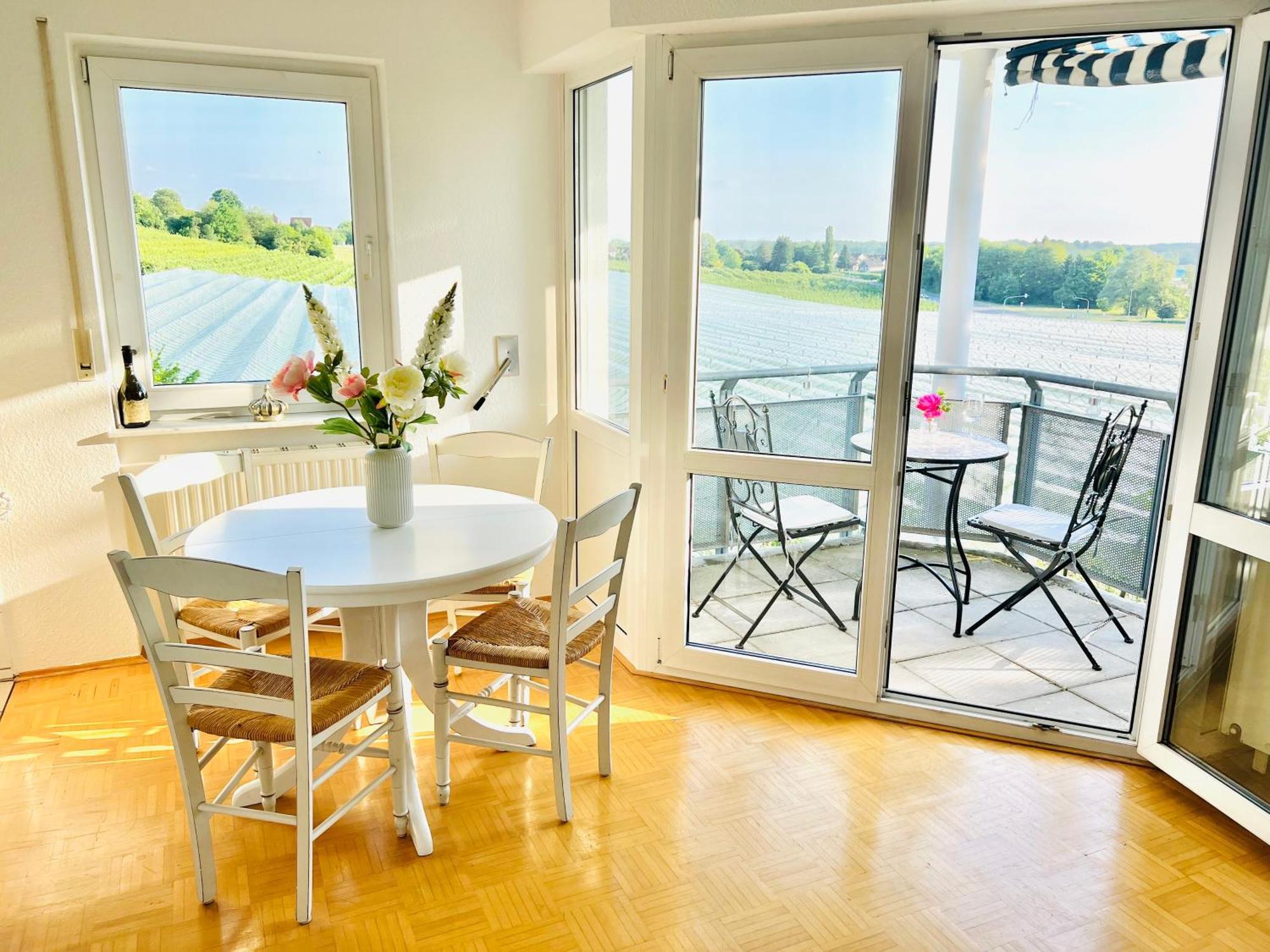 Panorama Domizil Ravensburg Mit Alpenblick Balkon Apartment Exterior photo